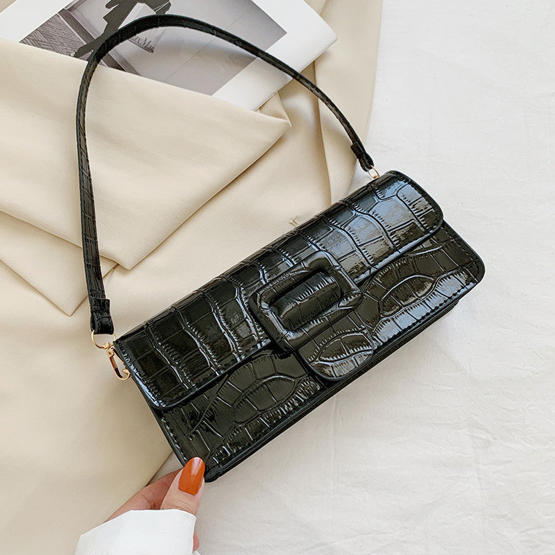 Sac baguette en cuir texturé brillant