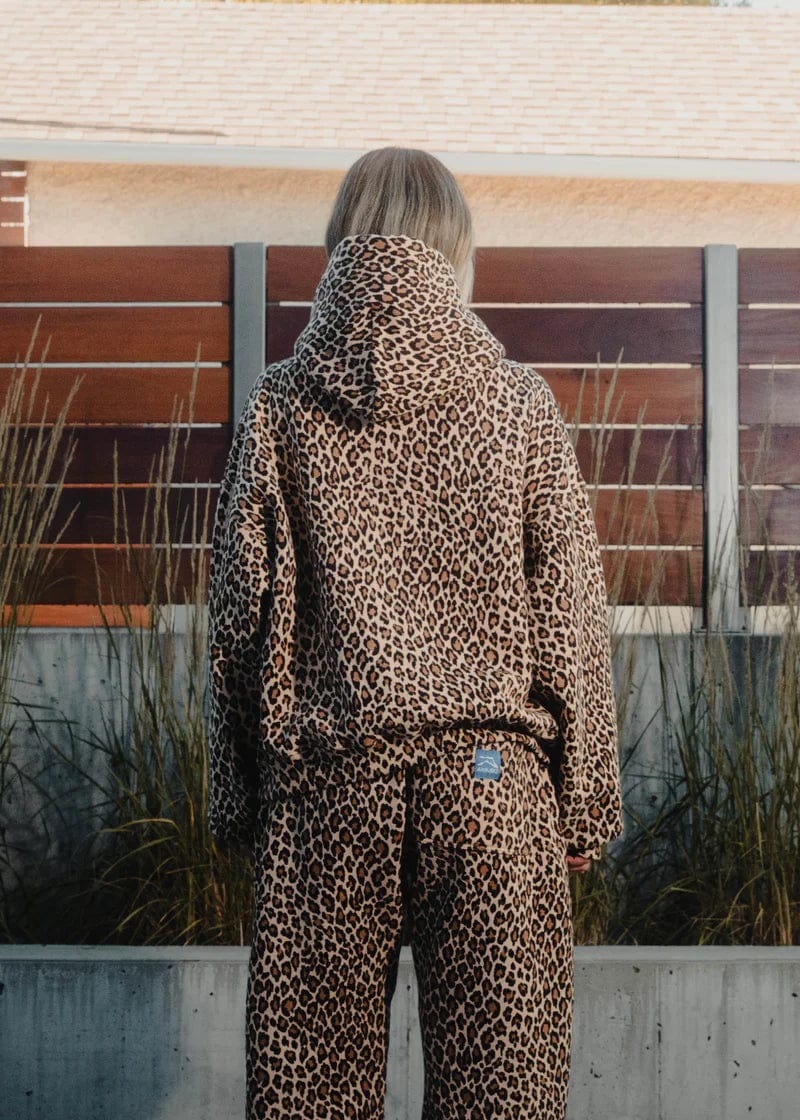 Sweat à capuche confortable imprimé guépard pour un style décontracté chic