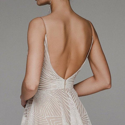 Robe à bretelles spaghetti en satin pour une élégance sans effort