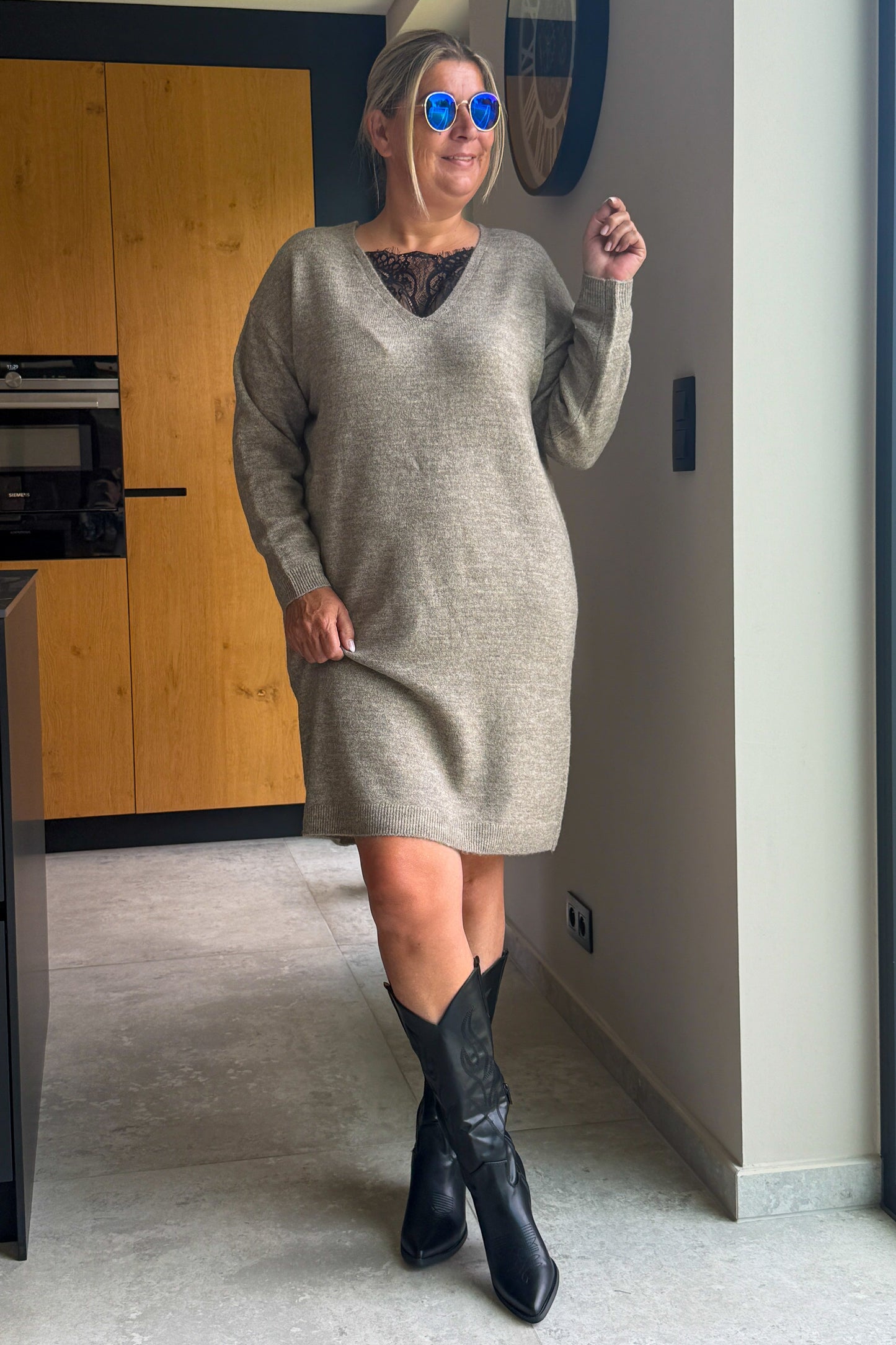 Robe Pull CarAdela Taupe Carmakoma