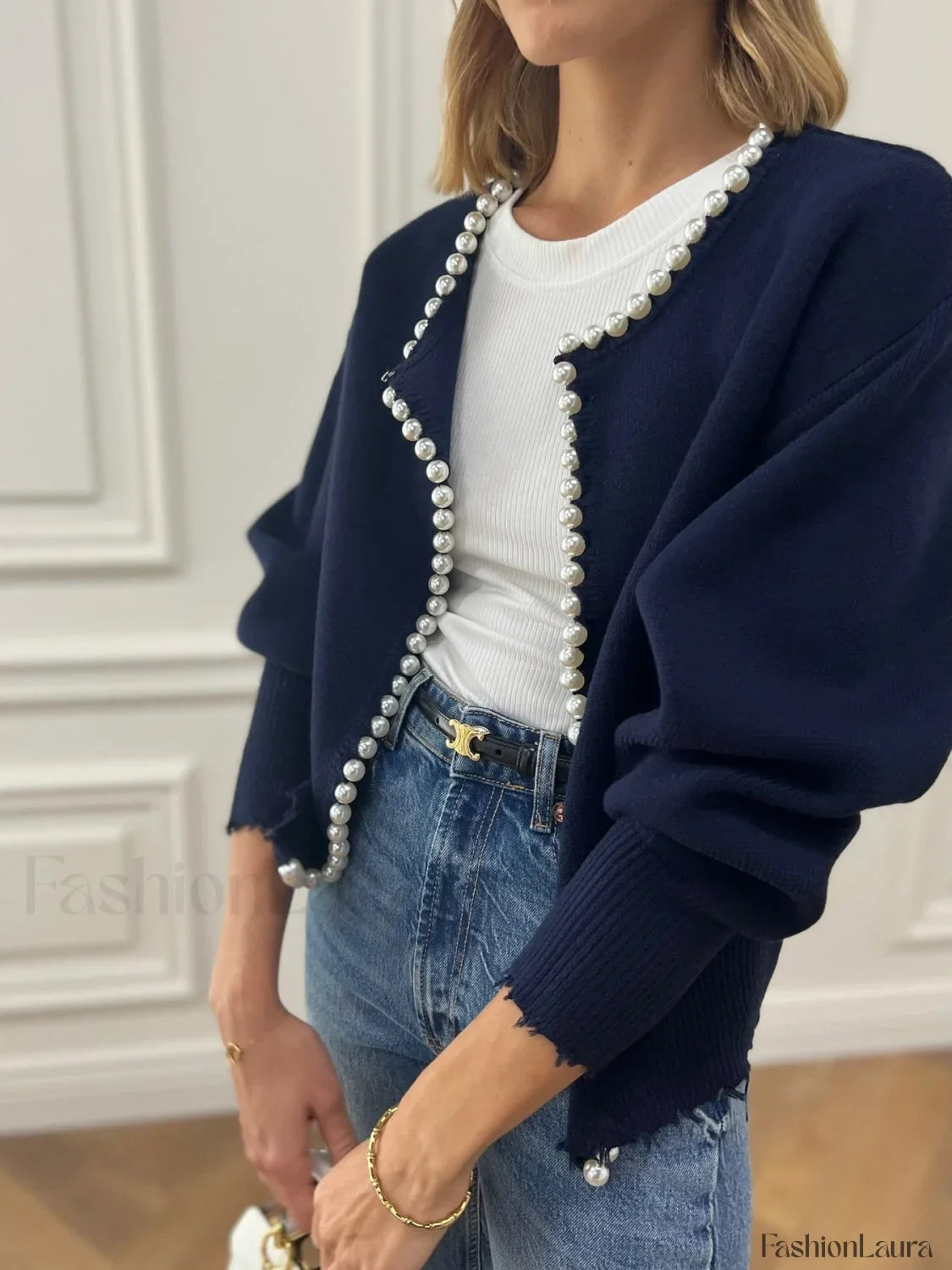 Cardigan en maille à bords déchirés avec bordure de perles