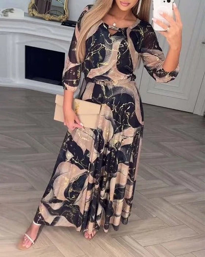 Robe élégante en mousseline avec imprimé