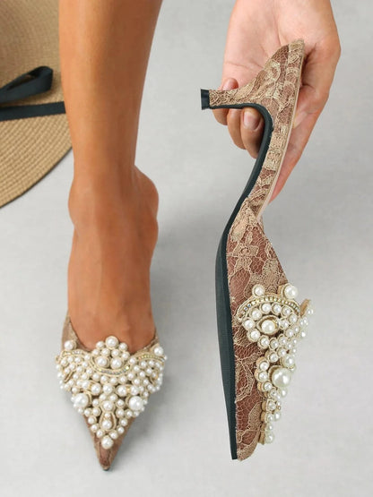 Élégantes mules à talon en perles