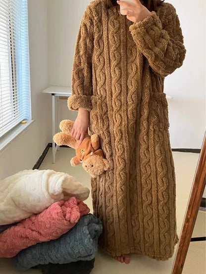 Ibtisam™ | Robe d'Intérieur Longue en Velours ( 1 = 1 gratuit )