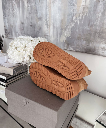 Bottes à plateforme en cuir marron pour un look quotidien élégant
