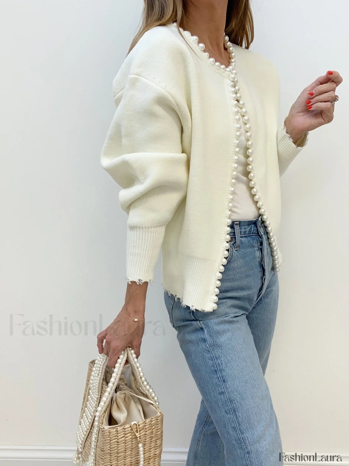 Cardigan en maille à bords déchirés avec bordure de perles