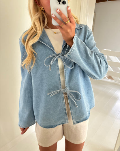 Veste Élégante pour Femme au Style Intemporel