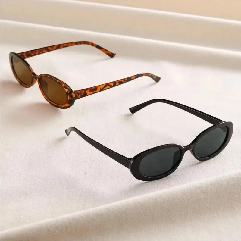Lunettes de soleil à verres clairs d'inspiration vintage
