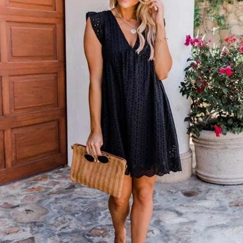 Robe Élégante en Dentelle Ajourée