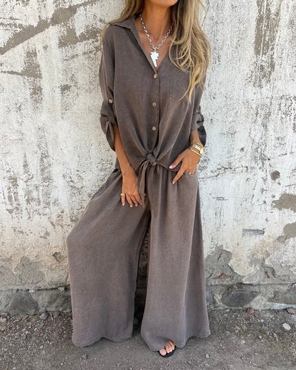 Ensemble deux pièces décontracté avec chemise unie et jambe large