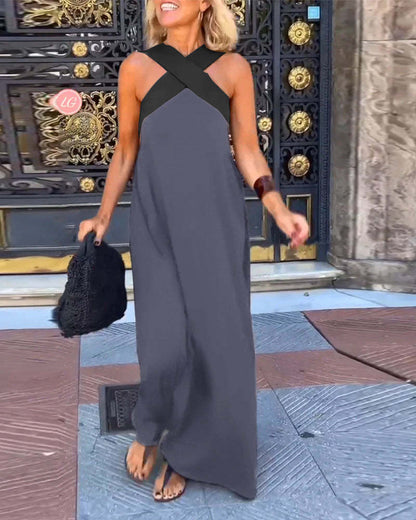 Robe moulante dos nu à col halter croisé