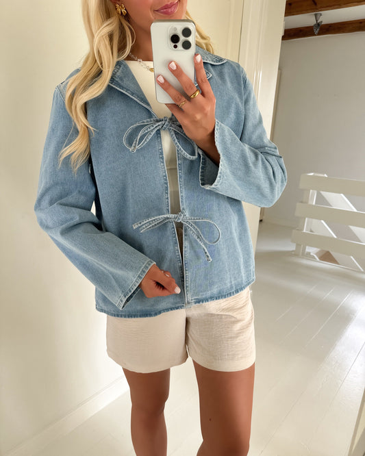 Veste Élégante pour Femme au Style Intemporel