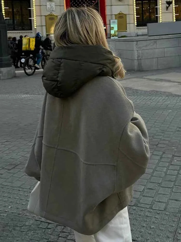 Veste matelassée à capuche oversize confortable