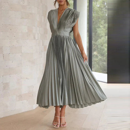 Robe midi plissée avec encolure en V et manches courtes élégantes