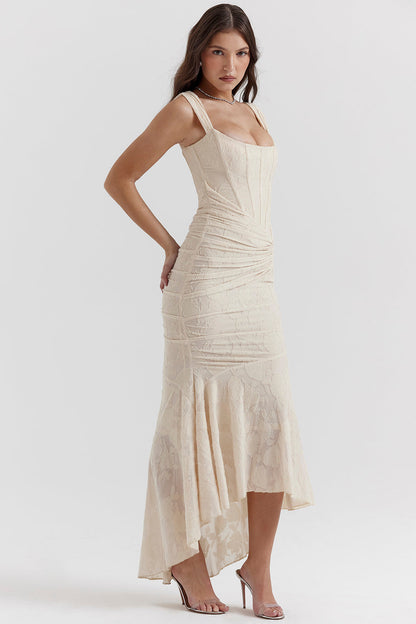 Robe midi fluide à taille cintrée valorisante