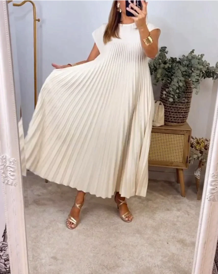 Robe Unie Plissée Sans Manches