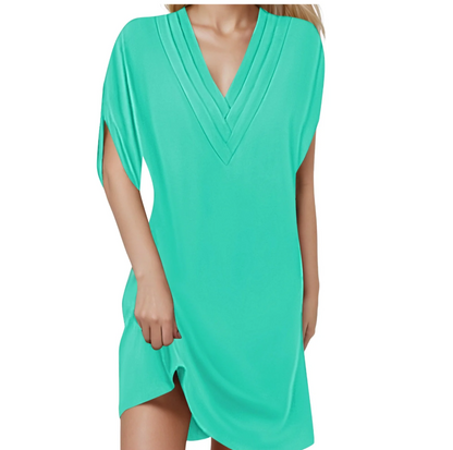 Régina | Robe plissée sans effort à col en V