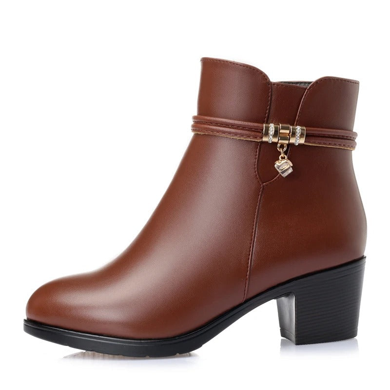 Bottes élégantes montantes doublées en polaire avec fermeture éclair latérale