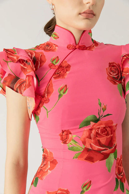 Robe longue cheongsam fleurie avec manches évasées à volants en étages