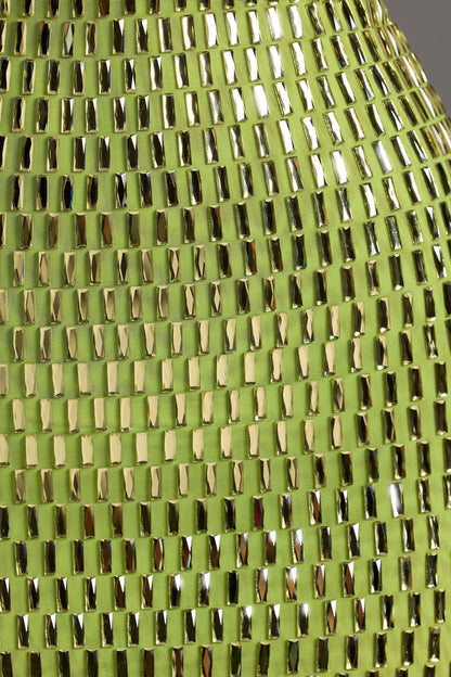Aurora – Mini-robe bandeau ornée en vert poire