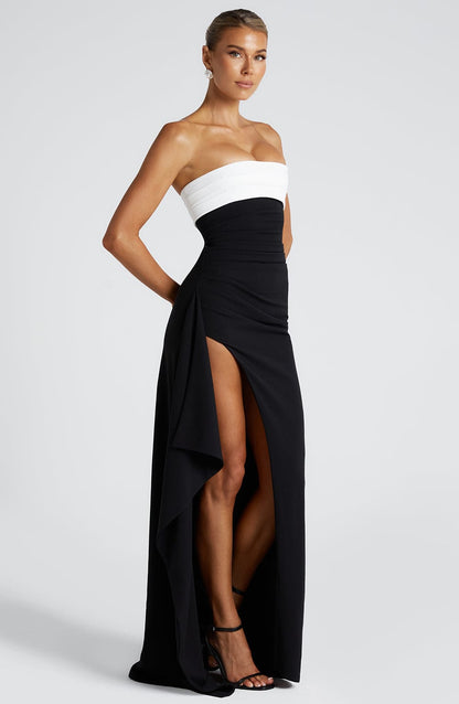 Robe longue sans manches pour femme à silhouette fluide