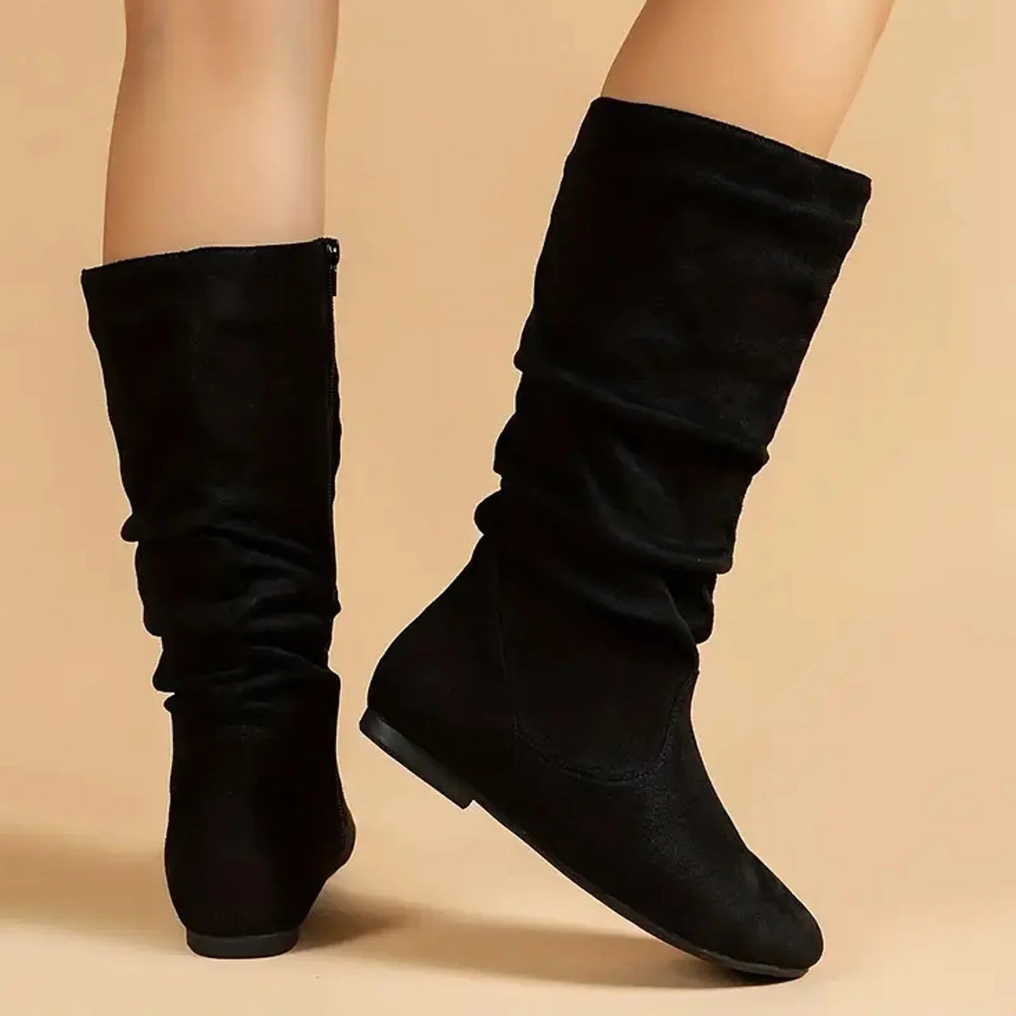 Bottes plates chics à tige haute