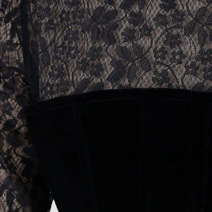 Robe moulante noire à manches longues en velours et dentelle