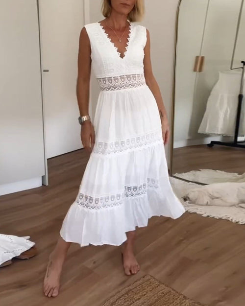 Kim | Robe en Dentelle avec Décolleté en V (Stock Limité)
