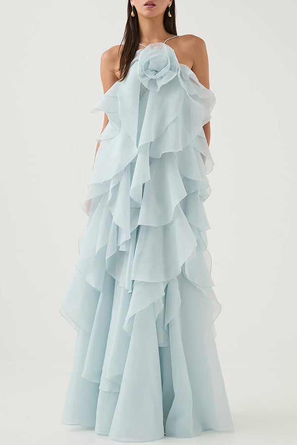 Robe Maxi à Volants à Plusieurs Niveaux avec Col Halter et Détail Rose