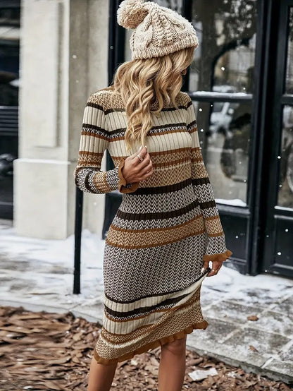 Robe pull à manches longues rayée avec bordures froncées