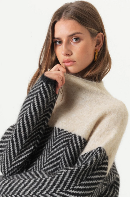 Pull à col roulé en maille épaisse et confortable