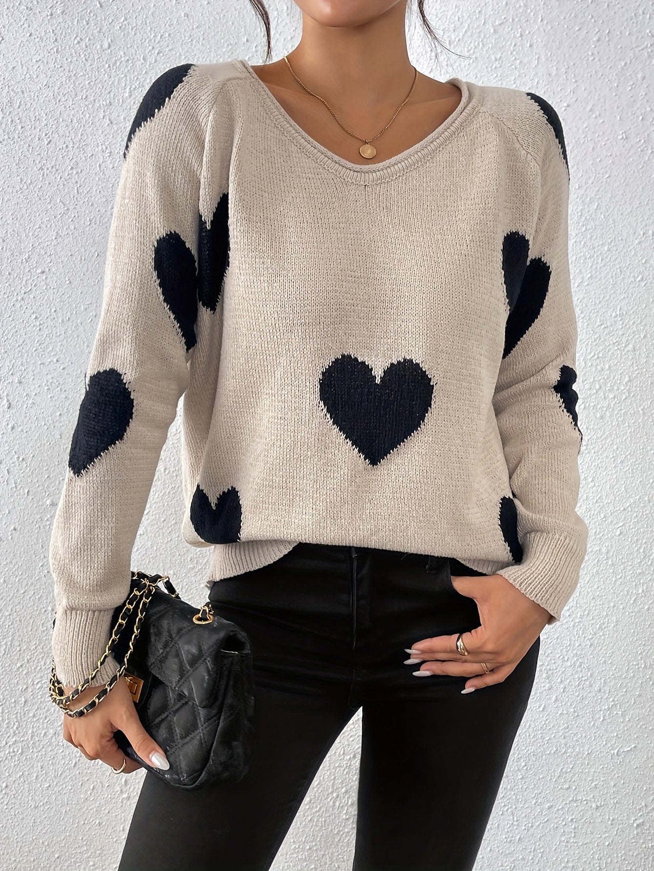 Pull douillet à motif cœur pour un style hivernal romantique