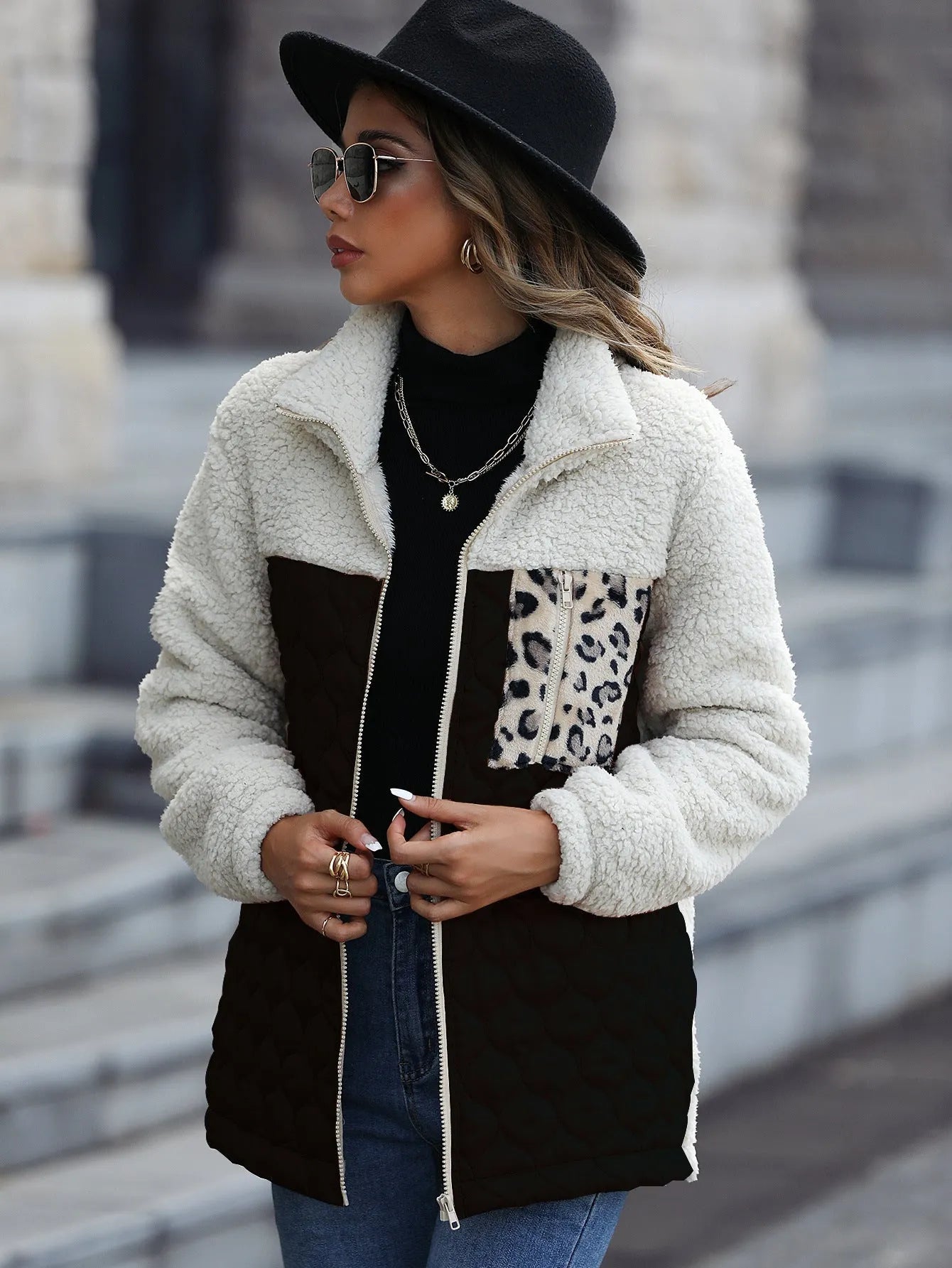 Isabelle Moreau | Veste élégante avec imprimé animalier