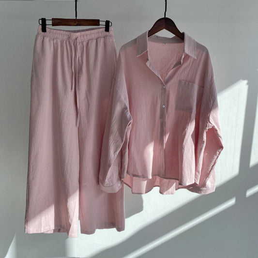 Chemise et pantalon taille haute, coton et lin