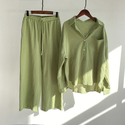 Chemise et pantalon taille haute, coton et lin