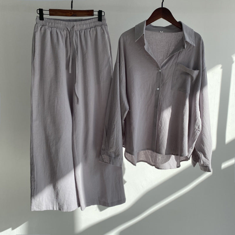Chemise et pantalon taille haute, coton et lin