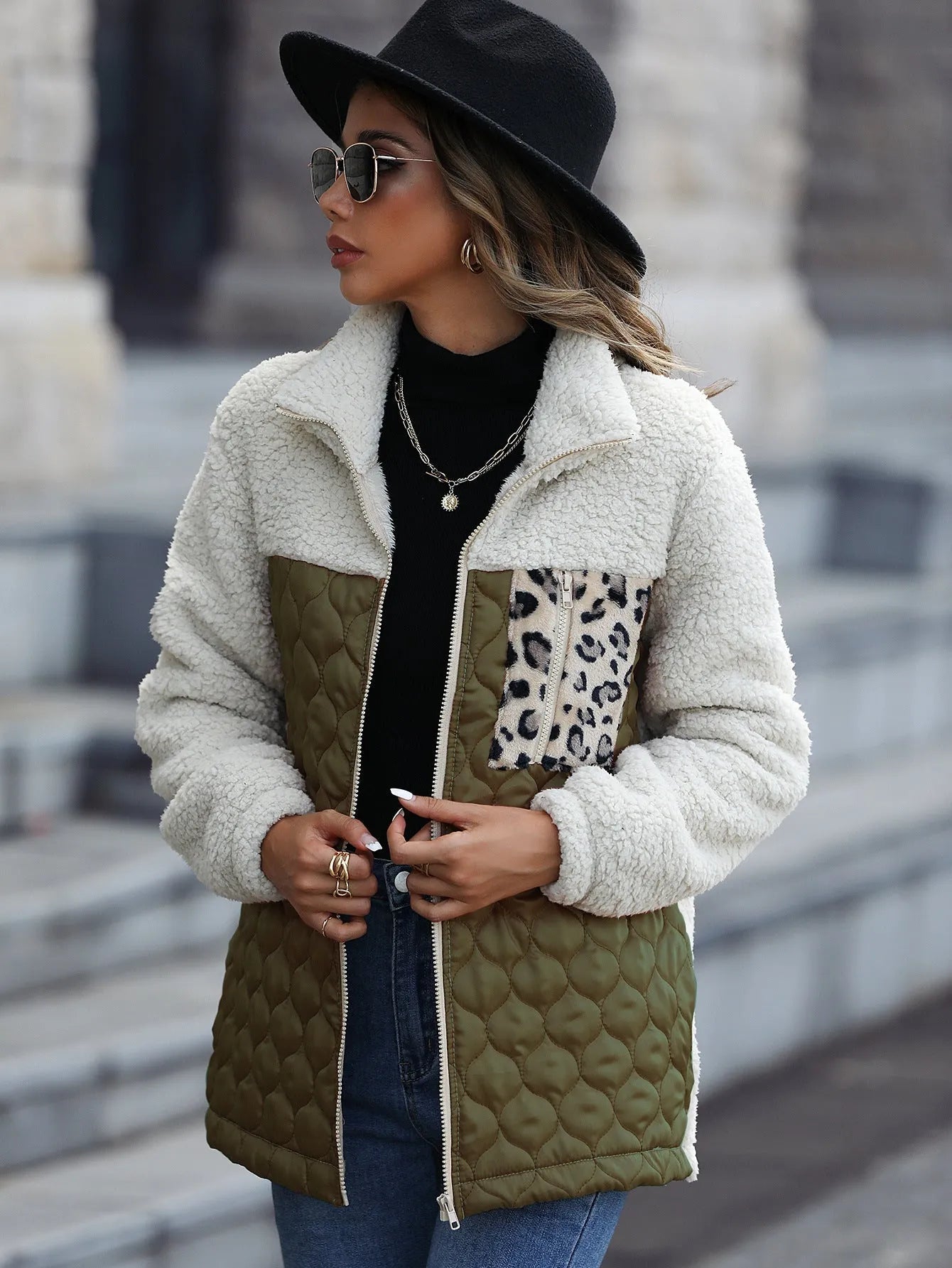 Isabelle Moreau | Veste élégante avec imprimé animalier