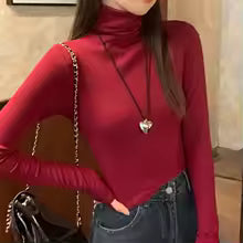 t-shirt rouge