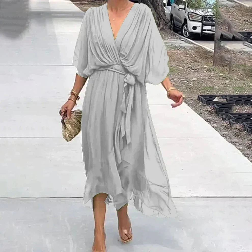 Robe d'été élégante à col en V
