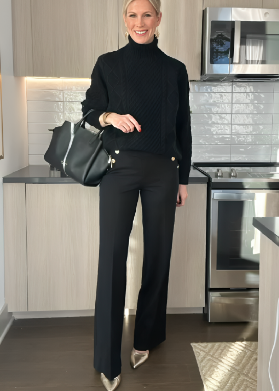 SILIA | Pantalon Taille Haute à Boutons Dorés