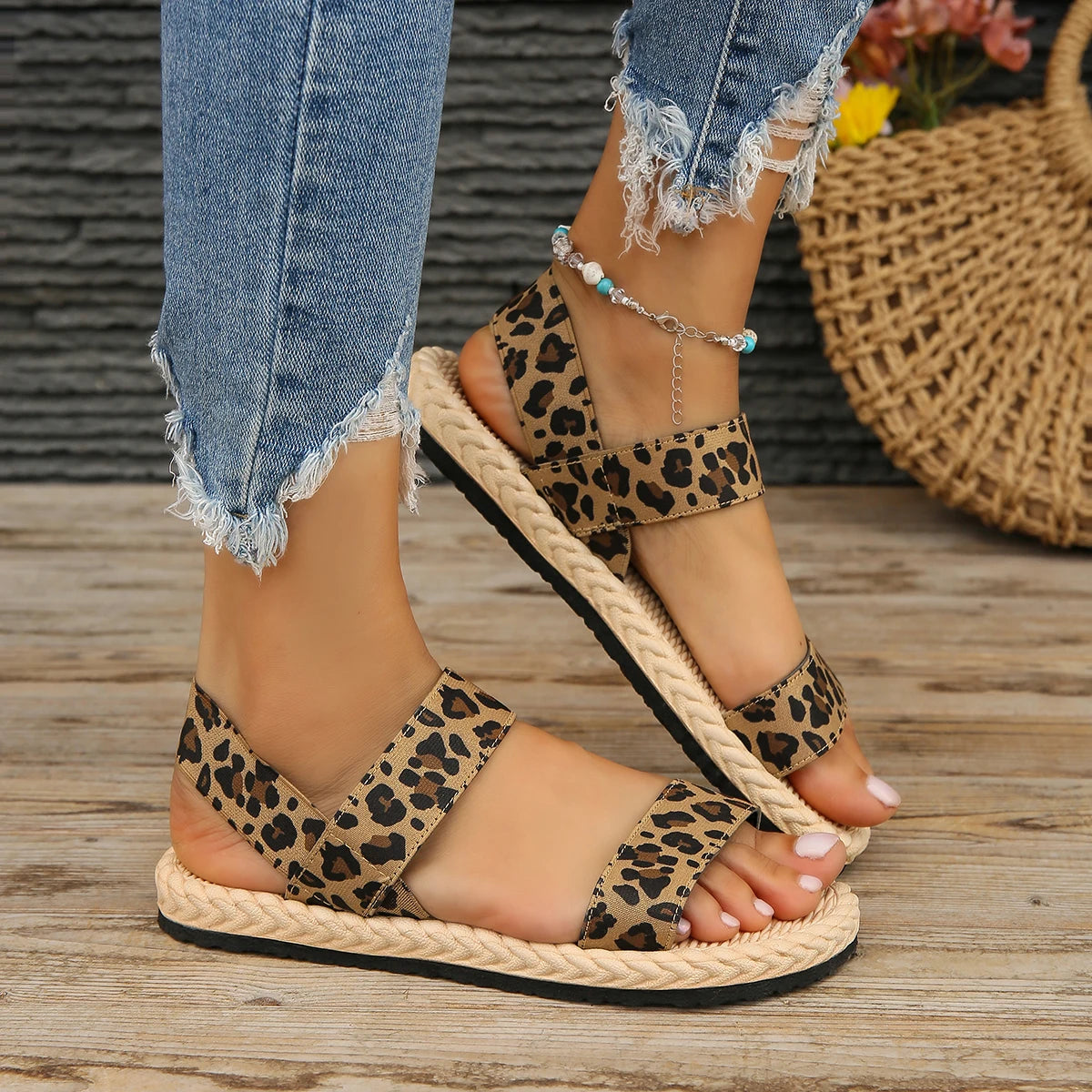 Sandales léopard femme