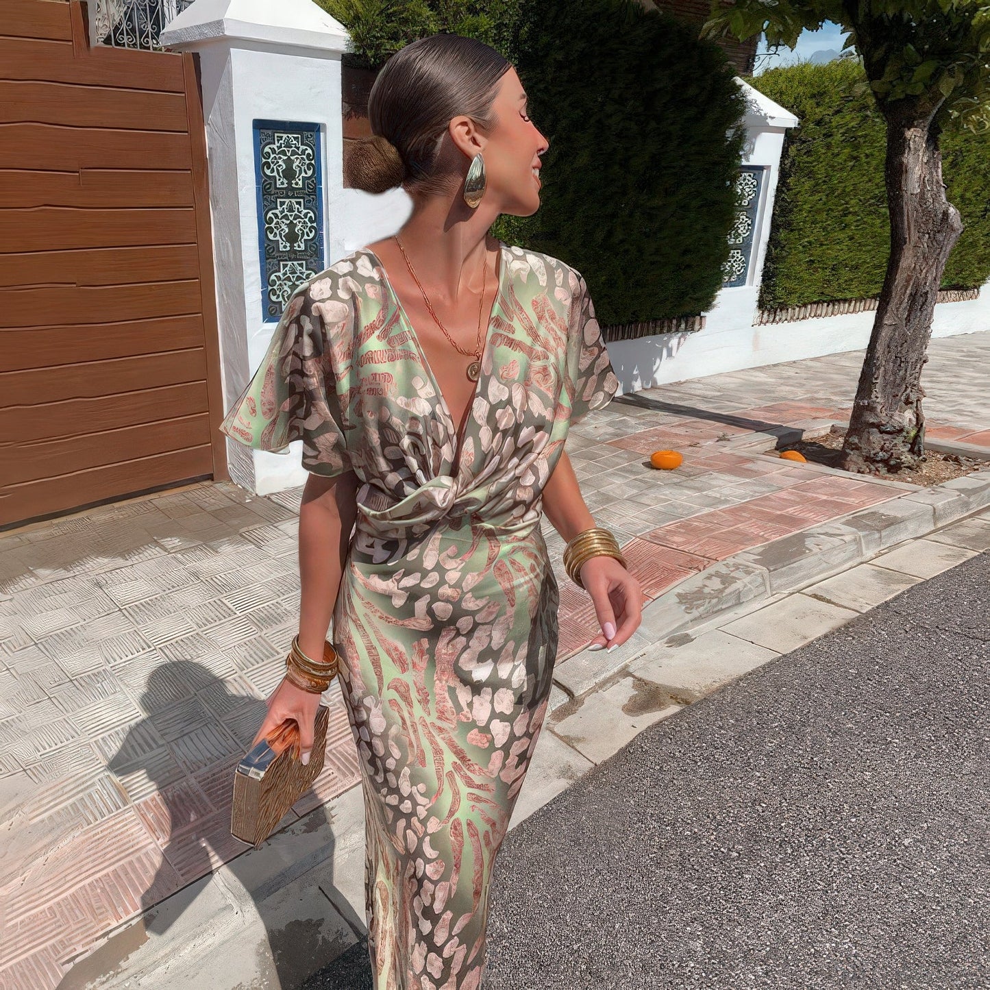 ROXANE™ | Robe élégante à col en V