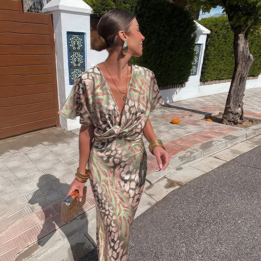 ROXANE™ | Robe élégante à col en V