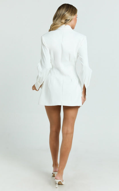 Robe chemise blanche à jupe tulipe