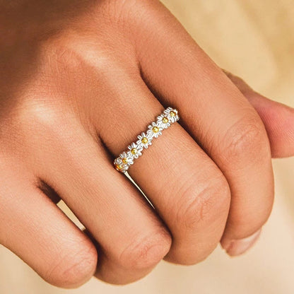Alice Leroy® | Bague marguerite en filigrane Emilia-Calou