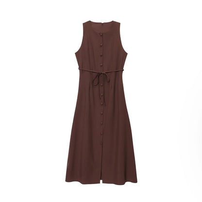 Robe chemise midi blanche chic pour un style sans effort