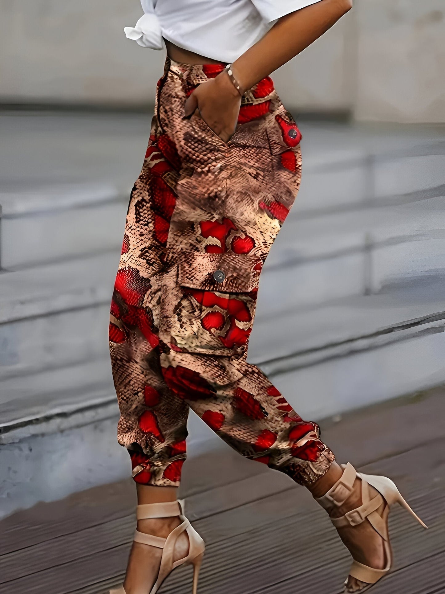 Pantalon de jogging chic avec imprimé serpent et ceinture haute