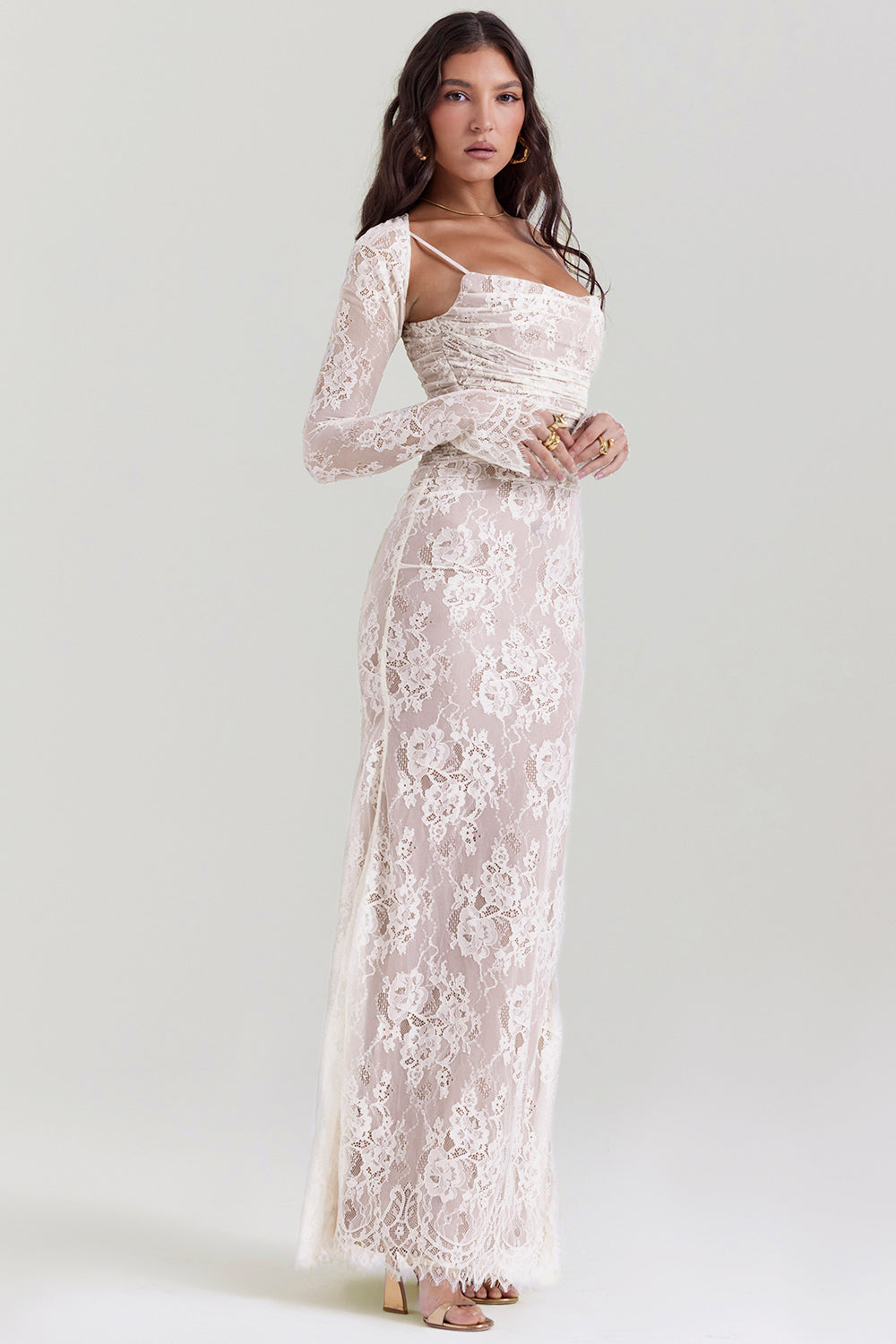 Robe longue stylée et fluide pour femmes