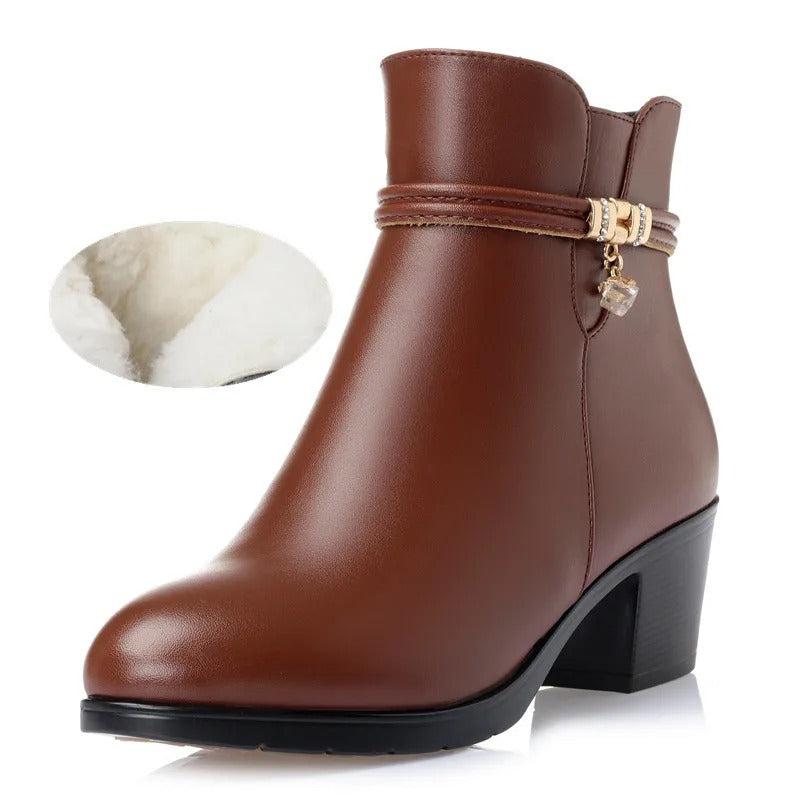 Bottes élégantes montantes doublées en polaire avec fermeture éclair latérale