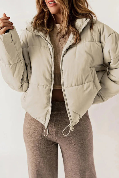 Manteau long chic à col et fermeture éclair pour un style superposé élégant